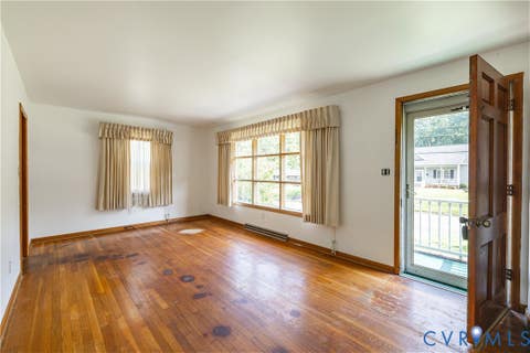 Tiny photo for 708 James Avenue, Colonial Heights, VA 23834 (MLS # 2622364)