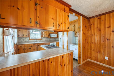 Tiny photo for 708 James Avenue, Colonial Heights, VA 23834 (MLS # 2622364)