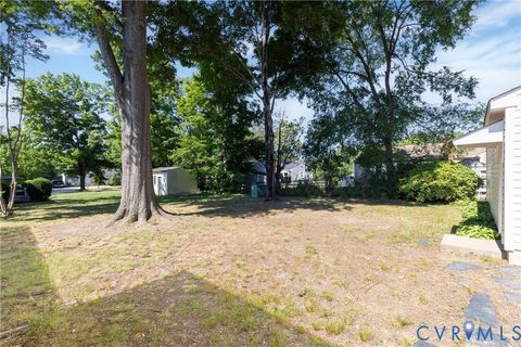 Tiny photo for 3230 Hollyglen Court, Chesterfield, VA 23112 (MLS # 2613636)