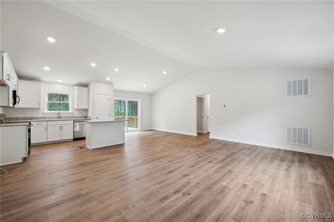 106 E Sunrise Drive