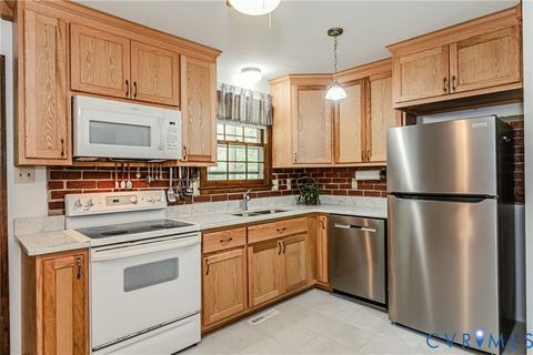 Tiny photo for 1001 Collingwood Drive, North Prince George, VA 23860 (MLS # 2616669)