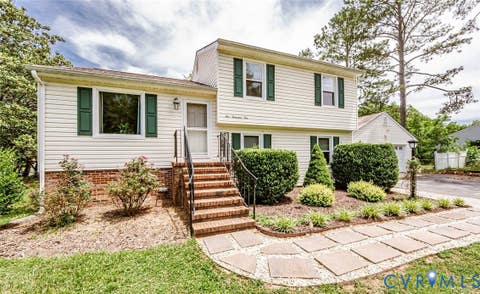 Photo of 1001 Collingwood Drive, North Prince George, VA 23860 (MLS # 2616669)
