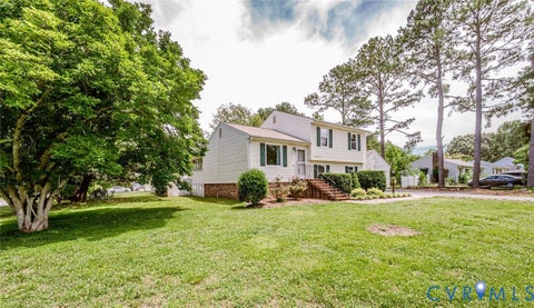Tiny photo for 1001 Collingwood Drive, North Prince George, VA 23860 (MLS # 2616669)