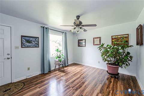 Tiny photo for 1001 Collingwood Drive, North Prince George, VA 23860 (MLS # 2616669)