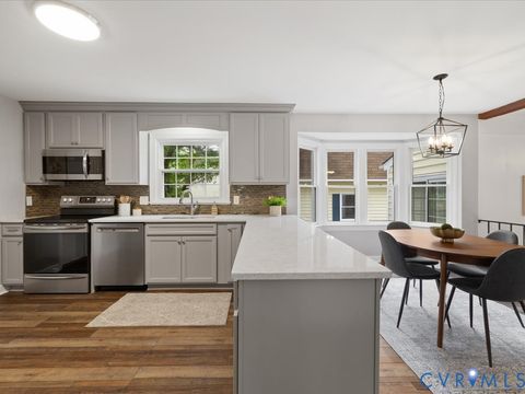 Tiny photo for 301 Norwood Drive, Colonial Heights, VA 23834 (MLS # 2610982)