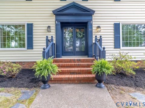 Tiny photo for 301 Norwood Drive, Colonial Heights, VA 23834 (MLS # 2610982)