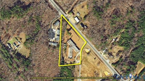 Photo of 265 School Drive, Victoria, VA 23974 (MLS # 2533226)