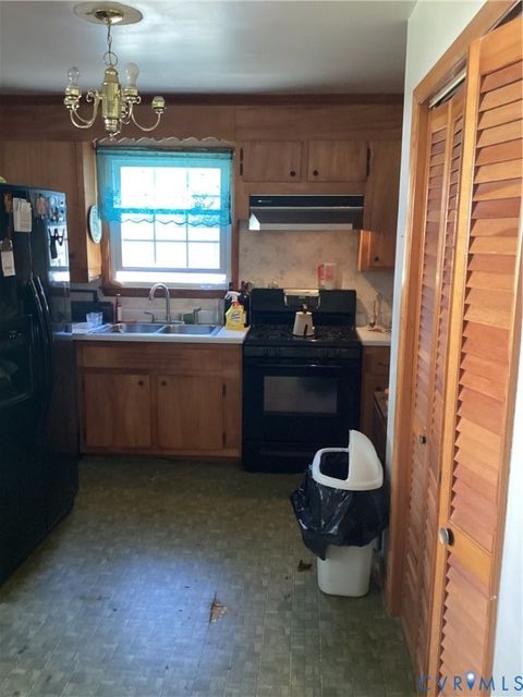 Tiny photo for 2206 Butler Branch Road, Petersburg, VA 23805 (MLS # 2528110)