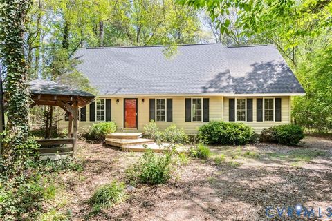 Photo of 9003 Chester Forest Court, Chesterfield, VA 23237 (MLS # 2609702)