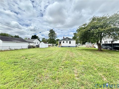 Tiny photo for 613 Yorkshire Drive, Richmond, VA 23224 (MLS # 2529793)