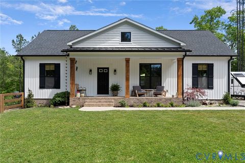 Photo of 137 Forest Ridge Lane, Scottsville, VA 24590 (MLS # 2611048)
