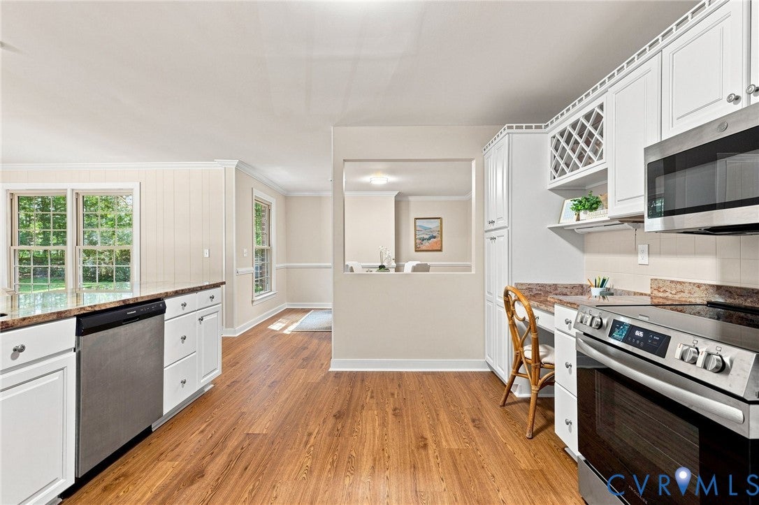 15456 Pine View Lane
