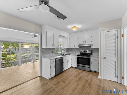 Tiny photo for 503 Briarwood Circle, North Prince George, VA 23860 (MLS # 2628933)