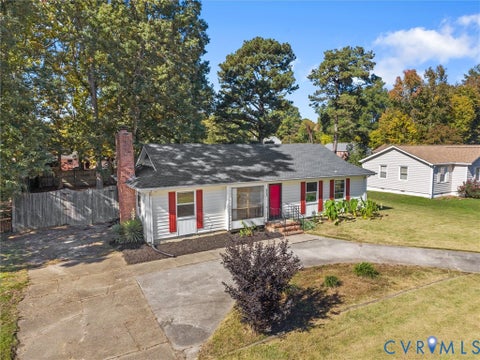 Tiny photo for 503 Briarwood Circle, North Prince George, VA 23860 (MLS # 2628933)