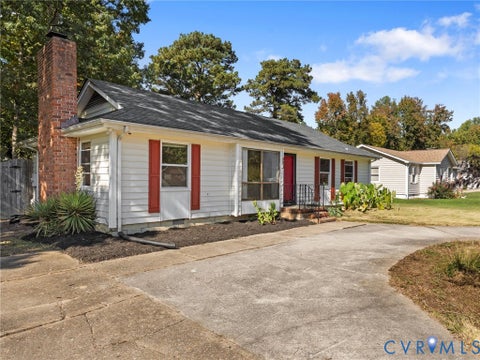Tiny photo for 503 Briarwood Circle, North Prince George, VA 23860 (MLS # 2628933)