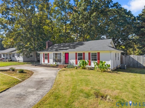 Tiny photo for 503 Briarwood Circle, North Prince George, VA 23860 (MLS # 2628933)