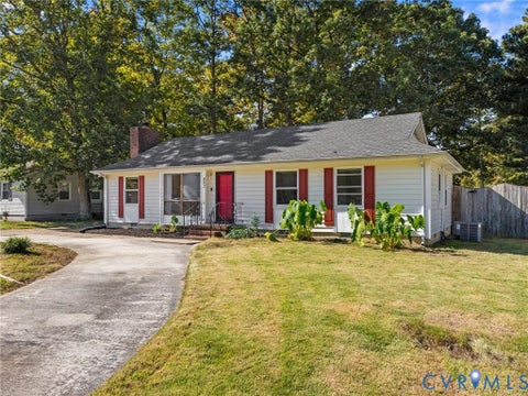 Tiny photo for 503 Briarwood Circle, North Prince George, VA 23860 (MLS # 2628933)
