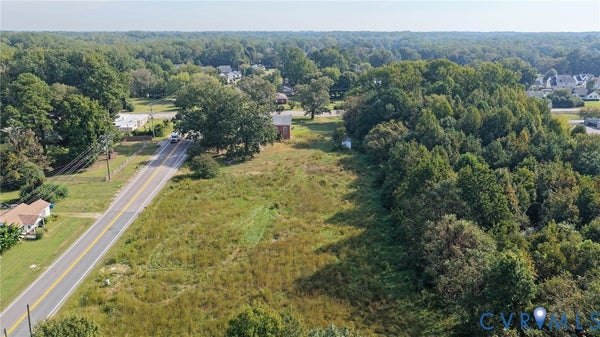 6717 MIDDLE RD, PRINCE GEORGE, VA 23875 - Image aab89ca84b8147cedf408be05145f8b7/3961070515