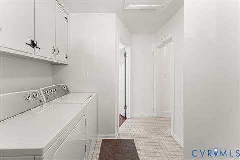 Tiny photo for 704 Essex Street, Tappahannock, VA 22560 (MLS # 2529296)