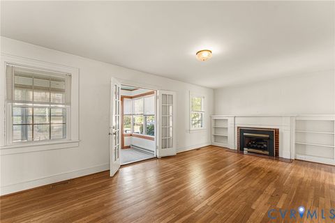 Tiny photo for 704 Essex Street, Tappahannock, VA 22560 (MLS # 2529296)