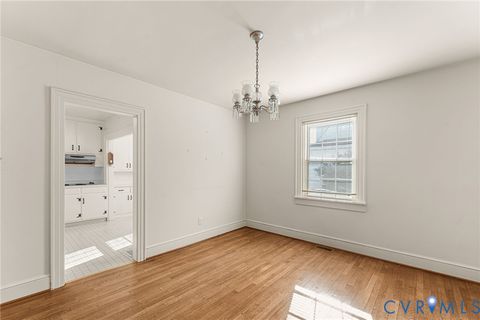 Tiny photo for 704 Essex Street, Tappahannock, VA 22560 (MLS # 2529296)