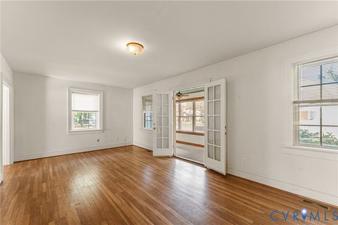 Tiny photo for 704 Essex Street, Tappahannock, VA 22560 (MLS # 2529296)