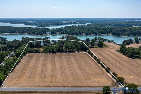 Tiny photo for 430 Harveys Neck Road RD, Wicomico Church, VA 22473 (MLS # 2613515)