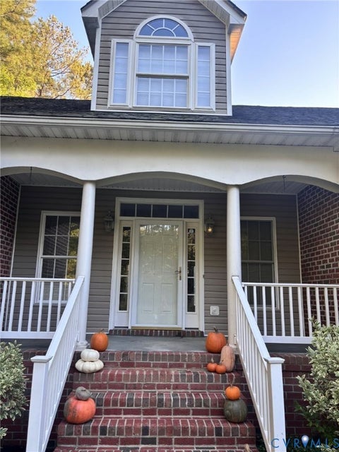 Photo of 16335 James River Drive, Disputanta, VA 23842 (MLS # 2628052)