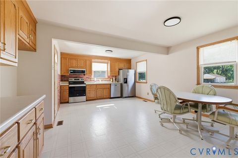 Tiny photo for 15219 Spruce Avenue, Chester, VA 23836 (MLS # 2612894)