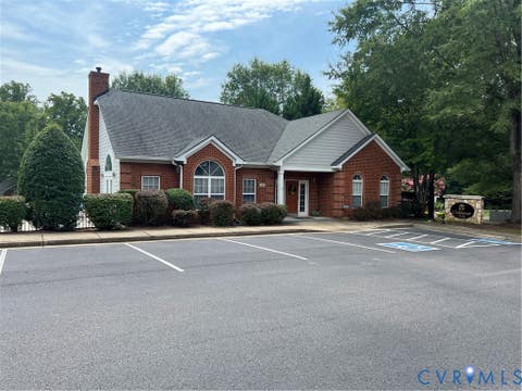 Tiny photo for 3343 Stone Manor Circle CIR #7B, Chester, VA 23831 (MLS # 2621755)