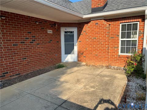 Tiny photo for 3343 Stone Manor Circle CIR #7B, Chester, VA 23831 (MLS # 2621755)