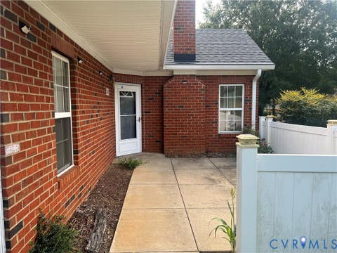 Tiny photo for 3343 Stone Manor Circle CIR #7B, Chester, VA 23831 (MLS # 2621755)