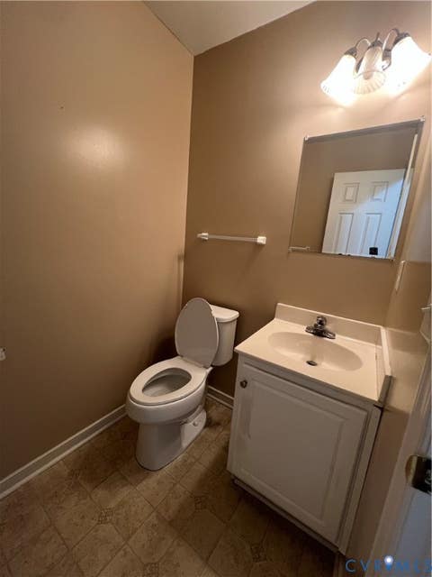 Tiny photo for 3343 Stone Manor Circle CIR #7B, Chester, VA 23831 (MLS # 2621755)