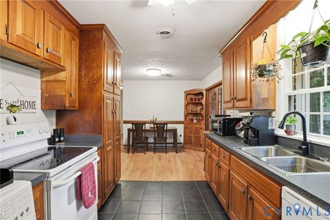 Tiny photo for 10258 Malabar Circle, Mechanicsville, VA 23116 (MLS # 2618954)