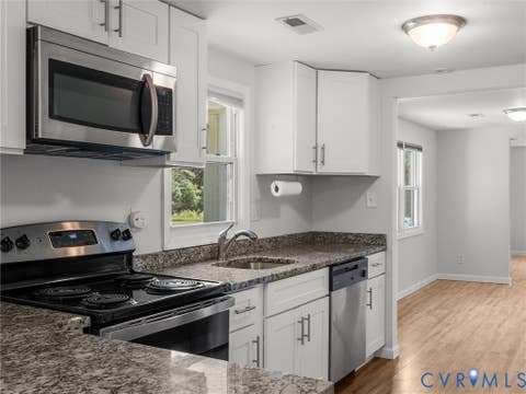 Tiny photo for 338 Hancock Street, Dillwyn, VA 23936 (MLS # 2621711)