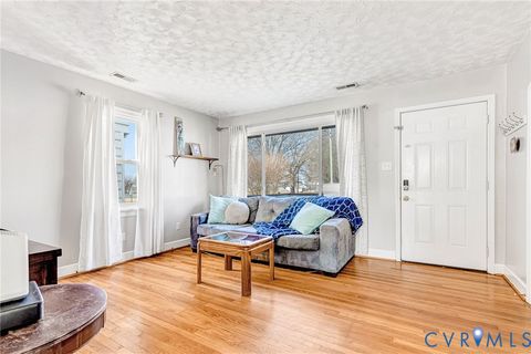 Tiny photo for 805 N 37th Street, Richmond, VA 23223 (MLS # 2603132)