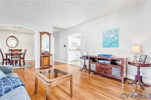 Tiny photo for 805 N 37th Street, Richmond, VA 23223 (MLS # 2603132)