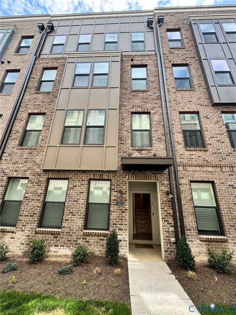 Tiny photo for 1512 W Moore Street #B, Richmond, VA 23220 (MLS # 2602733)