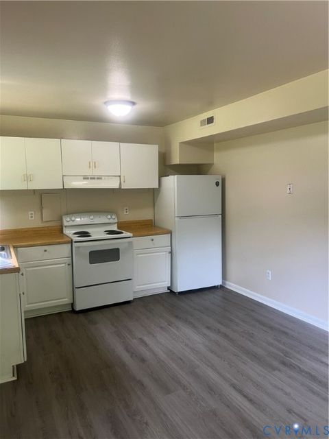 Tiny photo for 1019 Liberty Avenue #A, Hopewell, VA 23860 (MLS # 2611959)