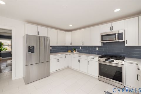 Tiny photo for 502 Delton Avenue, Hopewell, VA 23860 (MLS # 2601486)