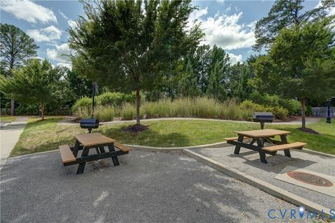 Tiny photo for 2006 Libbie Lake West Street #B, Henrico, VA 23230 (MLS # 2609433)