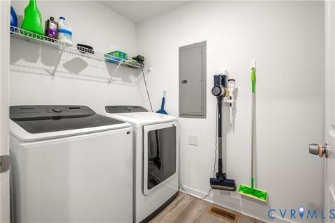 Tiny photo for 71 W Pilkington Street, Richmond, VA 23225 (MLS # 2607777)