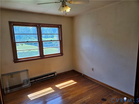 Tiny photo for 147 Chase Street, Bowling Green, VA 22427 (MLS # 2625287)