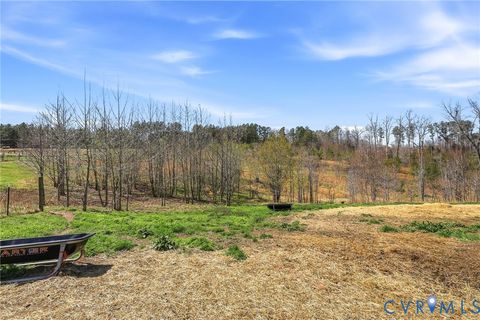 Tiny photo for 484 Dobbins Road, Blackstone, VA 23824 (MLS # 2607057)