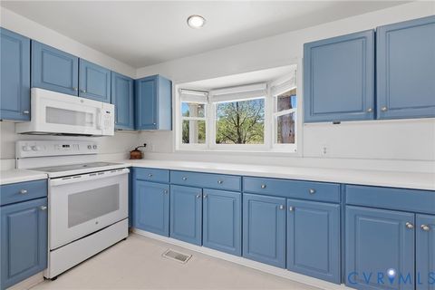 Tiny photo for 484 Dobbins Road, Blackstone, VA 23824 (MLS # 2607057)