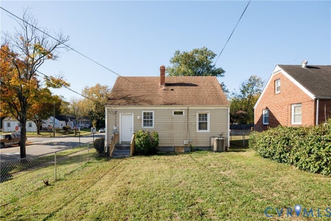 Tiny photo for 1010 E 17th Street, Richmond, VA 23224 (MLS # 2629381)