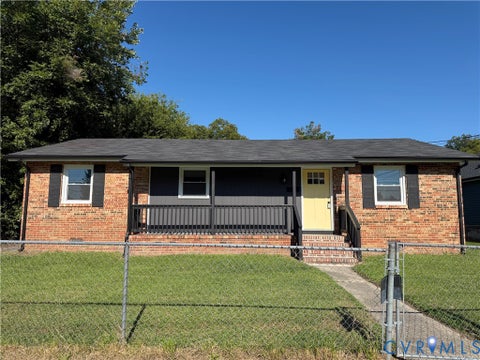 Photo of 223 Summit Street, Petersburg, VA 23803 (MLS # 2625051)