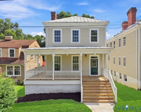Photo of 104 E Fillmore Street, Petersburg, VA 23803 (MLS # 2626468)