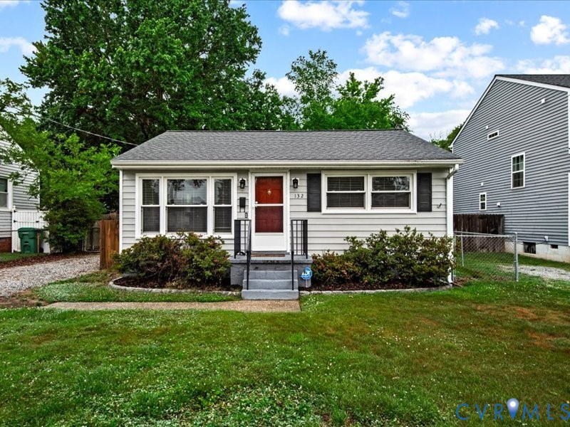 132 N Mapleleaf Avenue