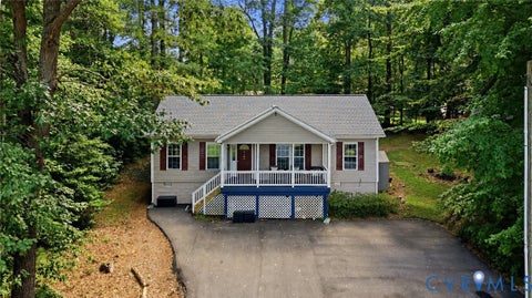 Tiny photo for 371 Lake Caroline Drive, Rockville, VA 22546 (MLS # 2619767)